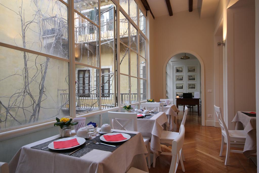 Residenza L'Angolo Di فيرونا المظهر الخارجي الصورة